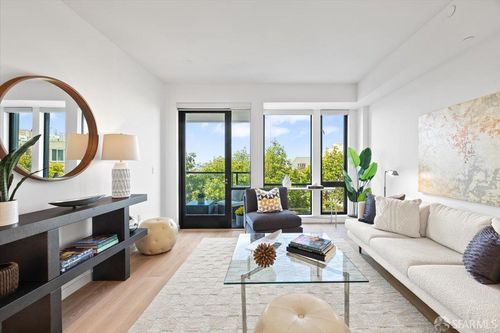 205-1650 Broadway, San Francisco, CA, 94109-1262 | Card Image