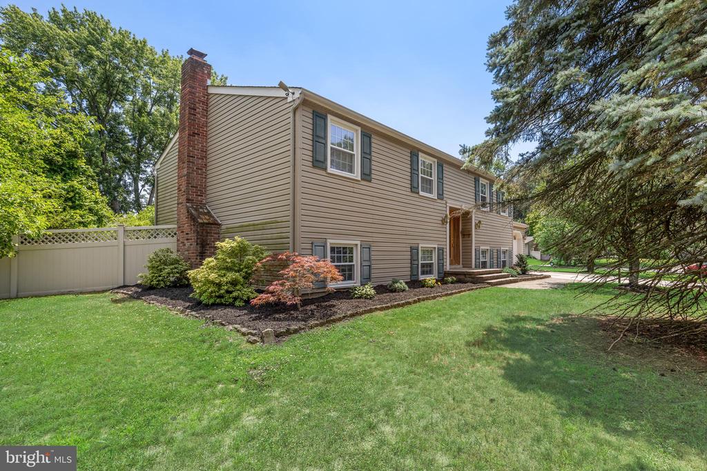 Residential in CLEMENTON 2