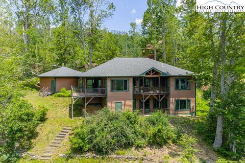 335 Tucker Trl, Vilas, NC, 28692-8468 | Card Image