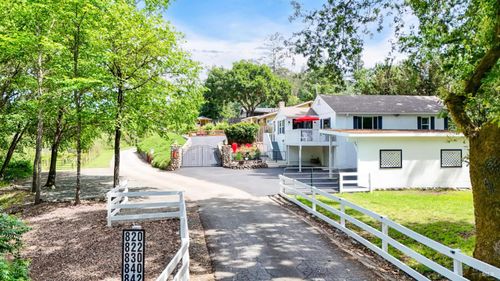 824 Warm Springs Rd, Kenwood, CA, 95452-9017 | Card Image