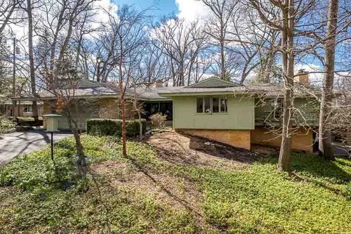 2520 E Chickadee Trl, Rockford, IL, 61107-1042 | Card Image