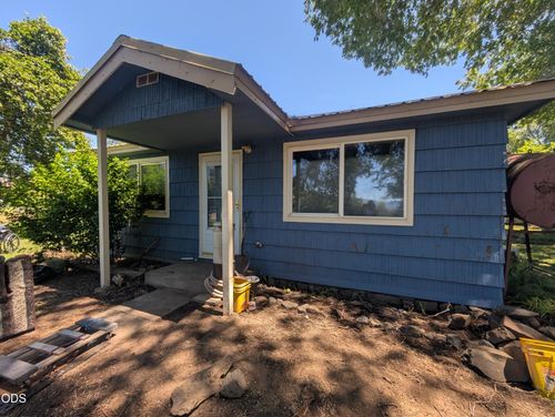37419 Modoc Point Rd, Chiloquin, OR, 97624-7796 | Card Image