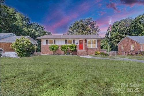 3400 Barfield Dr, Charlotte, NC, 28217-1110 | Card Image