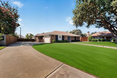 2819 Kimberly Dr, Grapevine, TX, 76051-2615 | Card Image