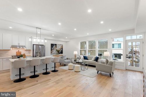 2-5404 4th St Nw, WASHINGTON, DC, 20011-3116 | Card Image