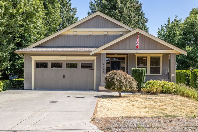 2242 Mouldstade Road, House other with 4 bedrooms, 3 bathrooms and 5 parking in Abbotsford BC | Image 2