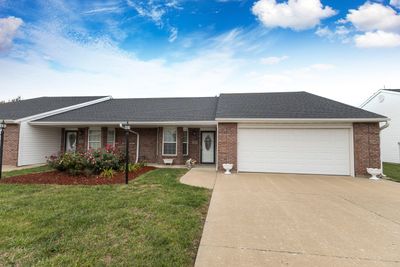 1211 Shepherds Dr, Condo with 2 bedrooms, 2 bathrooms and null parking in MOBERLY MO | Image 1