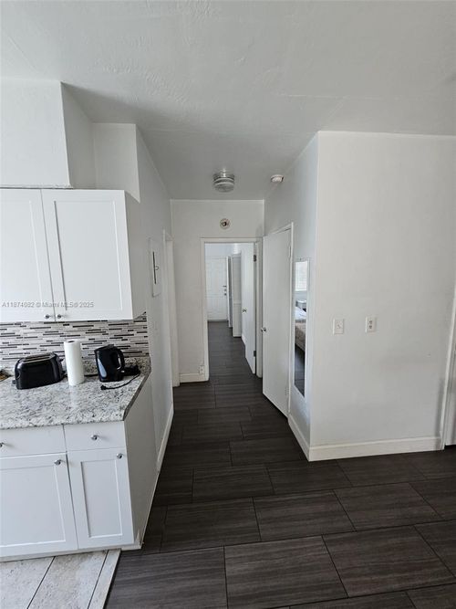 apt-4-7320 Carlyle Ave, Miami Beach, FL, 33141-2633 | Card Image