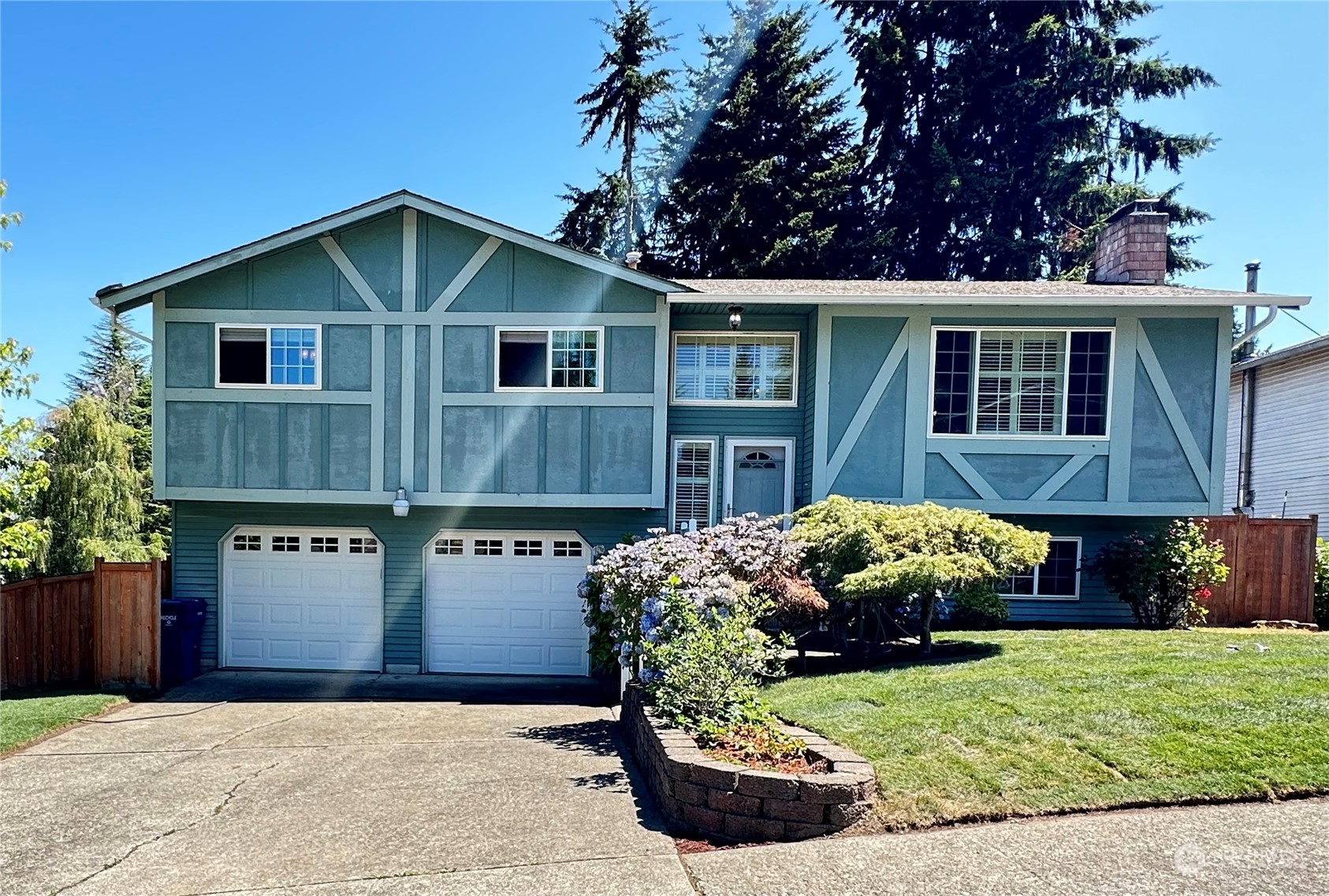 37th Ct, Federal Way, WA 98023