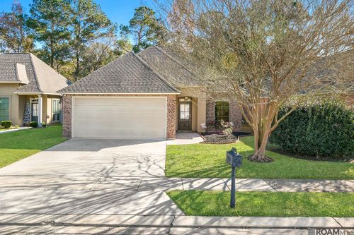 6405 Ridge Way Ave, Baton Rouge, LA, 70817-5245 | Card Image