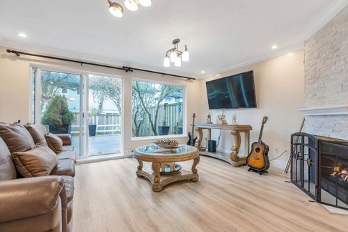 105-4889 53 St, Delta, BC, V4K2Z3 | Card Image