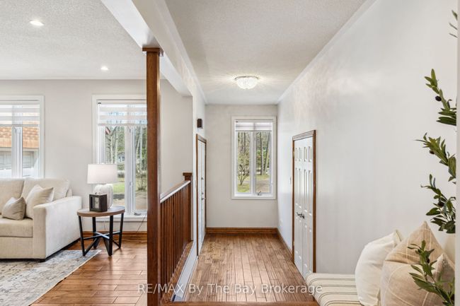 174 32nd St S, House other with 4 bedrooms, 4 bathrooms and 8 parking in Wasaga Beach ON | Image 5