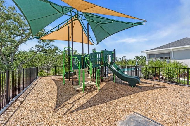 14052 Lilac Sky Ter, Townhouse with 3 bedrooms, 3 bathrooms and null parking in BRADENTON FL | Image 22