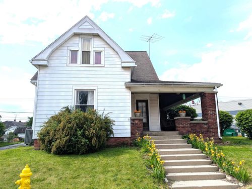 15 E Main St, Rossville, IN, 46065-9486 | Card Image