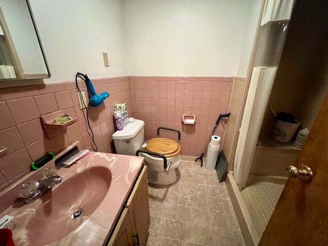Front home bath 2 with hallway access | Image 16
