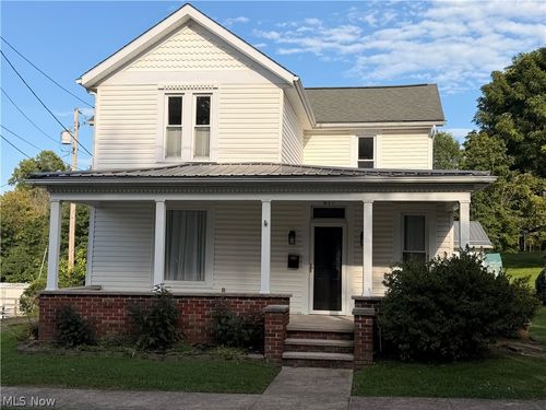 617 Park St, Barnesville, OH, 43713-1156 | Card Image