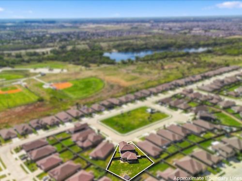545 Passionflower Dr, Fort Worth, TX, 76131-2482 | Card Image