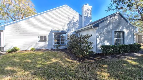 203-2-4948 Lake Waterford Way W, Melbourne, FL, 32901-8447 | Card Image
