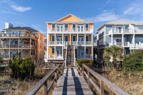 units-a-and-b-611 Carolina Beach Ave S, Carolina Beach, NC, 28428-6306 | Card Image