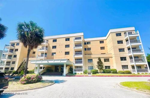 207-1130 Beach Blvd, Biloxi, MS, 39530-3612 | Card Image