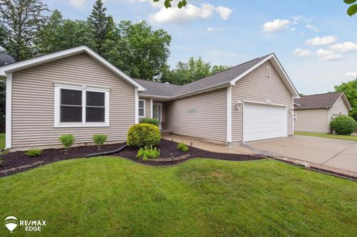 11419 Autumn Breeze Trl, Clio, MI, 48420-2902 | Card Image