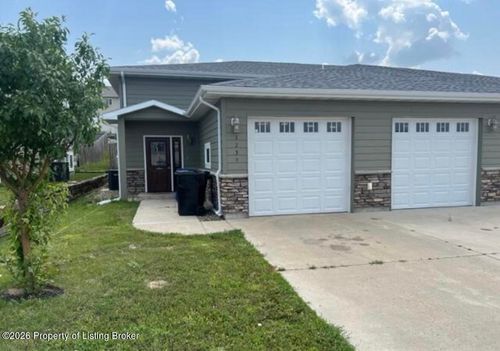 1239 24th St W, Dickinson, ND, 58601-2716 | Card Image