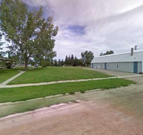 123 First Street S, Lomond, AB, T0L1G0 | Card Image