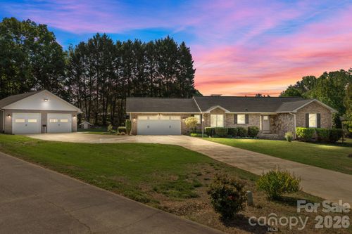 3030 Lydia Ln, Newton, NC, 28658-9000 | Card Image