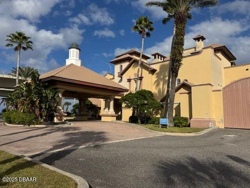 restaurant-861 Ballough Rd, Daytona Beach, FL, 32114-2211 | Card Image