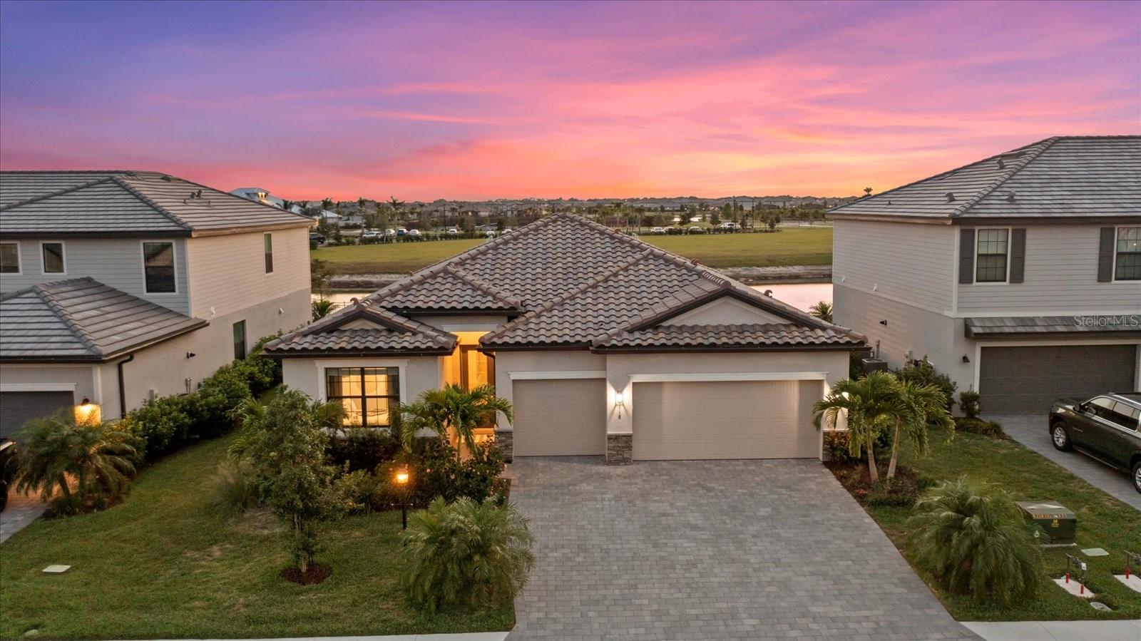 Horizon Edge Cv, Bradenton, FL 34211