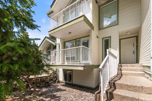 202-1275 Scott Dr, Hope, BC, V0X1L4 | Card Image