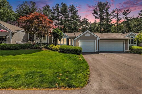 3342 Woodwind Dr Ne, Grand Rapids, MI, 49525-9754 | Card Image