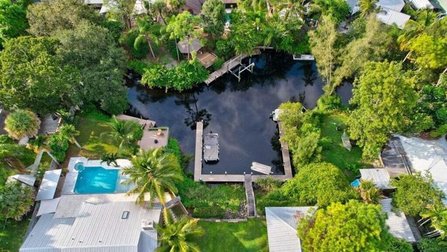 576 Sw Rustic Cir, House other with 3 bedrooms, 2 bathrooms and null parking in Stuart FL | Image 67