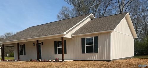 144 Friartuck Way, Fyffe, AL, 35971-3244 | Card Image