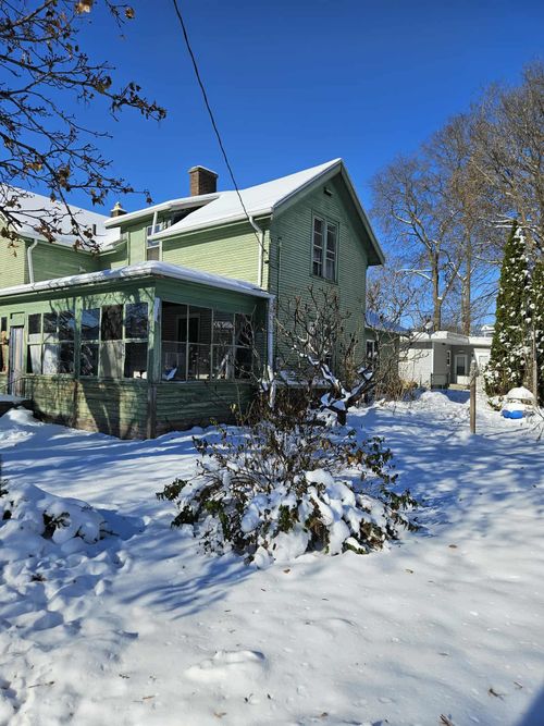 1003 E Grand Ave, Beloit, WI, 53511-6405 | Card Image