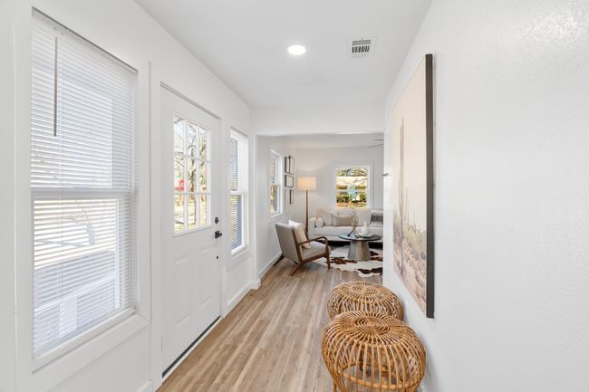 211 Almond St, House other with 4 bedrooms, 3 bathrooms and null parking in Waxahachie TX | Image 11