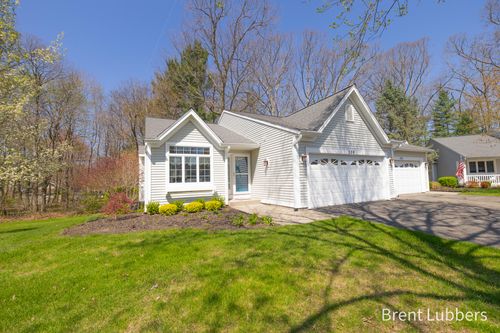308 Winter Oak W, Holland, MI, 49424-6667 | Card Image