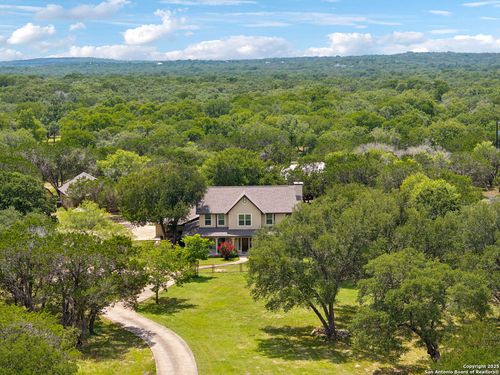 450 Georg Oaks, Bulverde, TX, 78163-3058 | Card Image