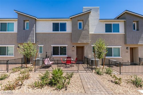 2977 Starwhite St, Las Vegas, NV, 89122-3605 | Card Image
