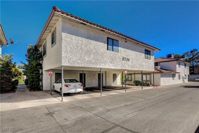 4 - 6739 W Charleston Boulevard, Condo with 2 bedrooms, 2 bathrooms and null parking in Las Vegas NV | Image 3