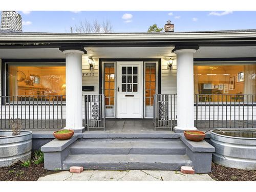 3415 Ne Killingsworth St, Portland, OR, 97211-7427 | Card Image