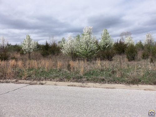 6318 Sw 46th Park, Topeka, KS, 66610 | Card Image