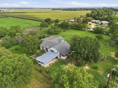 14011 Wisdom Rd, Atascosa, TX, 78002-4315 | Card Image