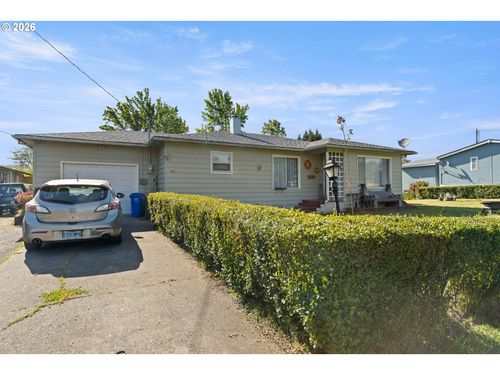 311 Se Grape Ave, Winston, OR, 97496-5590 | Card Image
