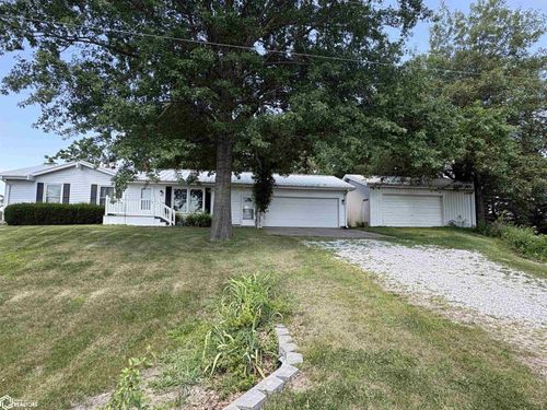 2378 Lilac Ct, Fairfield, IA, 52556-8841 | Card Image