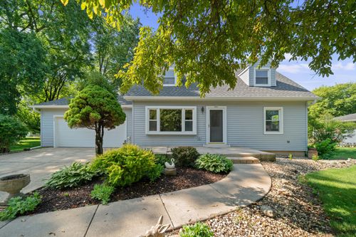 1059 Zelma Rd, Sandwich, IL, 60548-9315 | Card Image