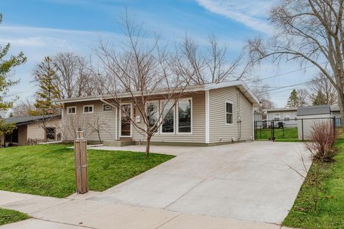 5623 Bentwood Lane, Greendale, WI, 53129 | Card Image