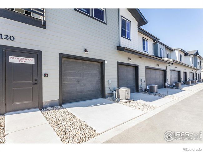 GARAGE | Image 35