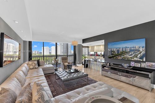 apt-1405-2000 Island Blvd, Aventura, FL, 33160-4961 | Card Image