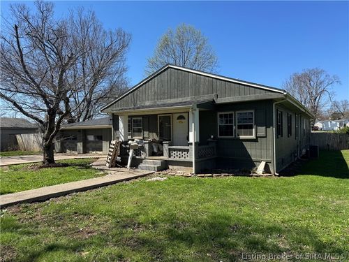 111 S 2nd St, Jeffersonville, IN, 47130-9424 | Card Image